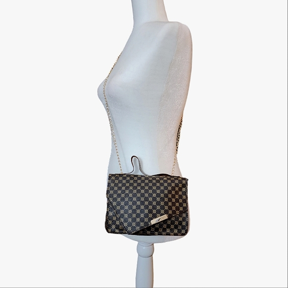 CLEARANCE 💖Crossbody Bag - Picture 2 of 3